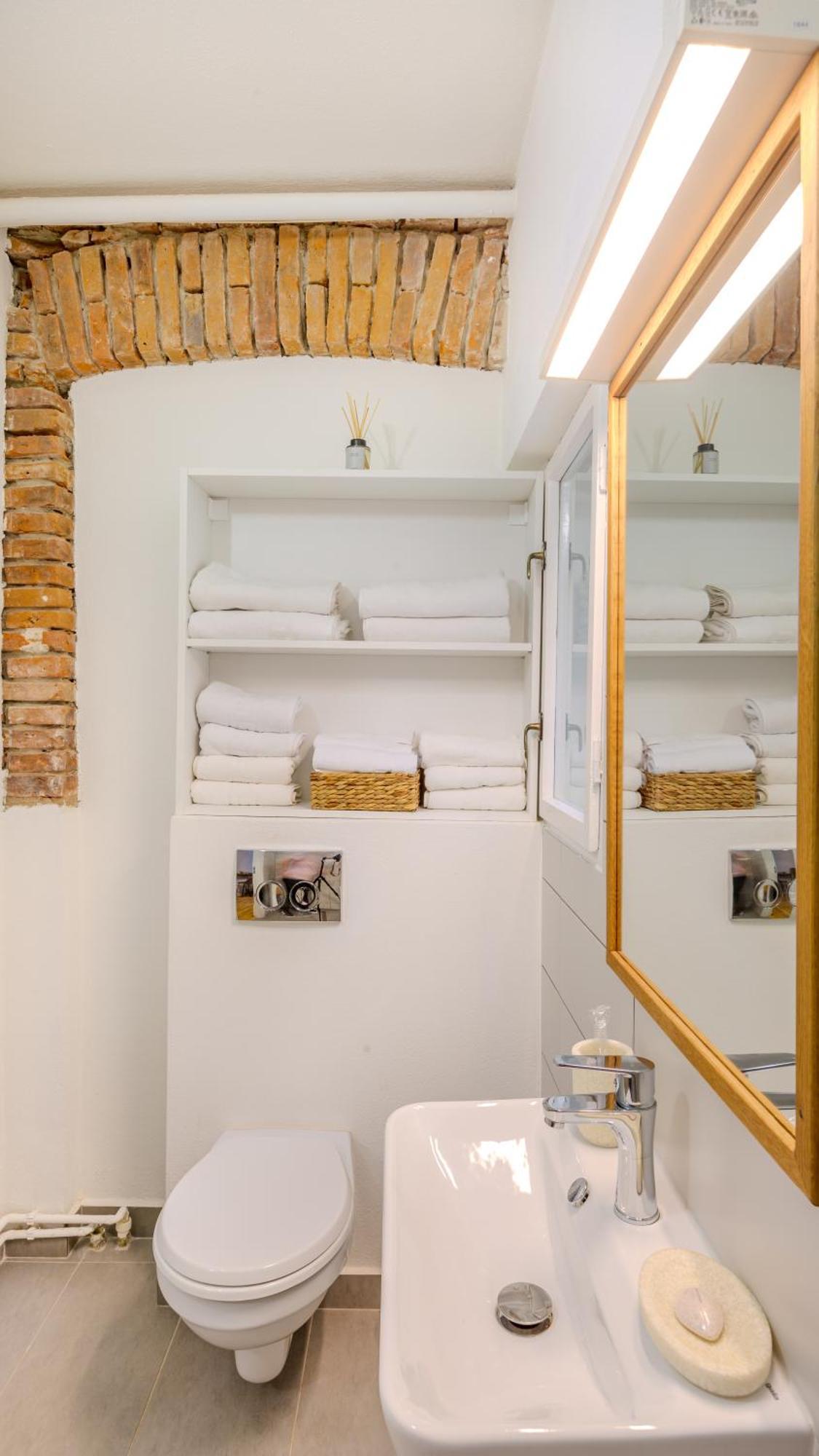 Apartment Ch6 By Rentable *